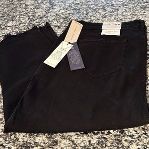 NYDJ Capri Jeans in Black - 24W - NWT - Comfortable & Stretchy - Frayed Hems